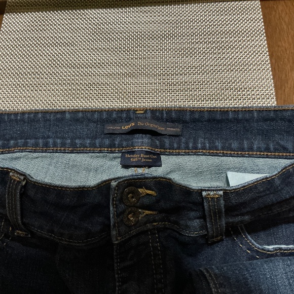 Levi’s 526 Slender Bootcut Jeans - Picture 7 of 9